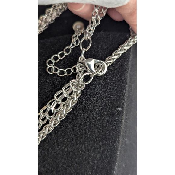 C 1946 multiple strand red clear and silver beaded statement necklace - Picture 4 of 9